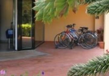 Isola Hotel 3*